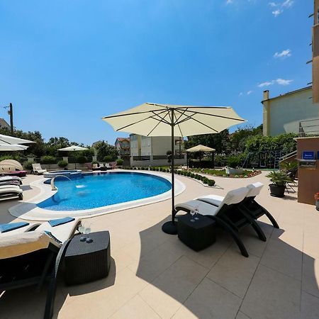 Apartments Tony บีโอกราดนาโมรู ภายนอก รูปภาพ