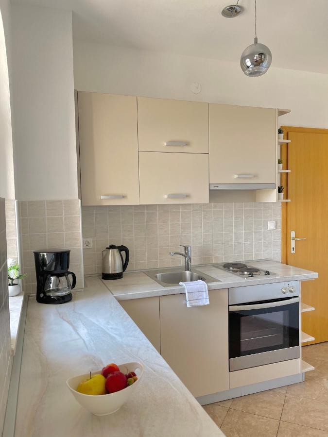 Apartments Tony บีโอกราดนาโมรู ภายนอก รูปภาพ