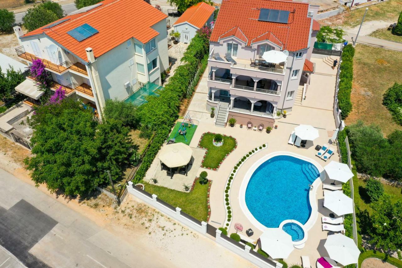 Apartments Tony บีโอกราดนาโมรู ภายนอก รูปภาพ