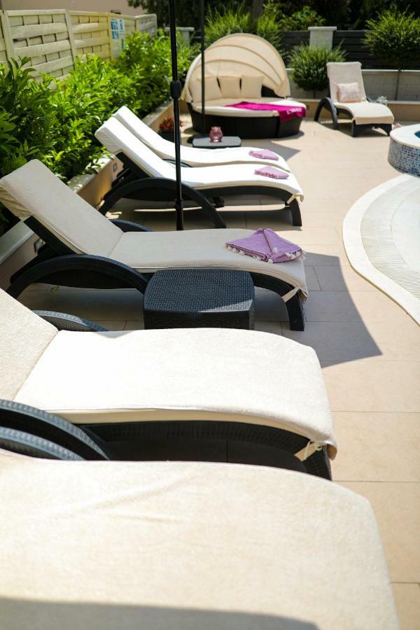 Apartments Tony บีโอกราดนาโมรู ภายนอก รูปภาพ