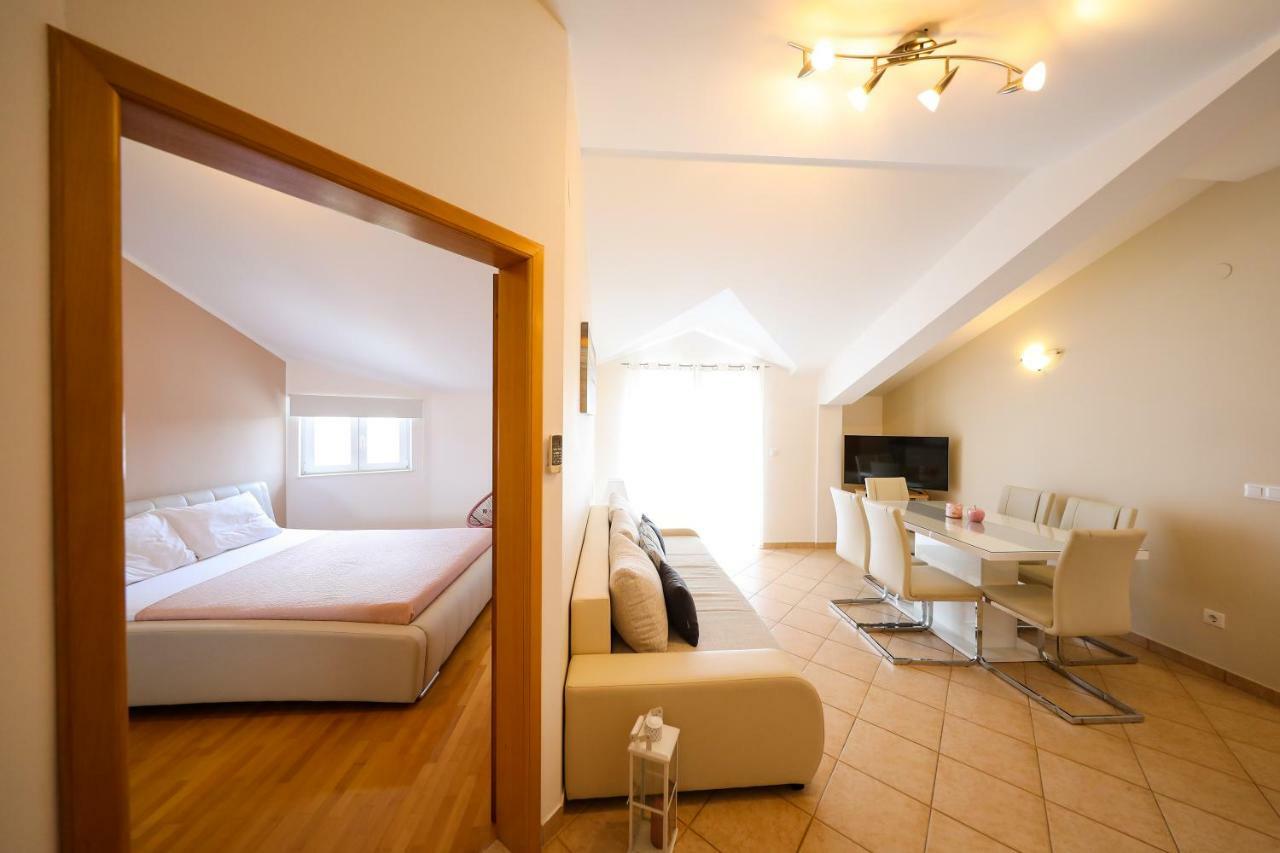 Apartments Tony บีโอกราดนาโมรู ภายนอก รูปภาพ