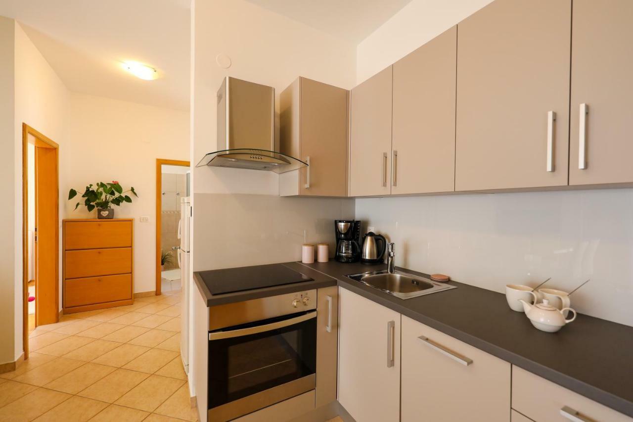 Apartments Tony บีโอกราดนาโมรู ภายนอก รูปภาพ