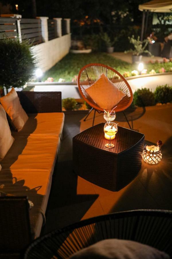 Apartments Tony บีโอกราดนาโมรู ภายนอก รูปภาพ